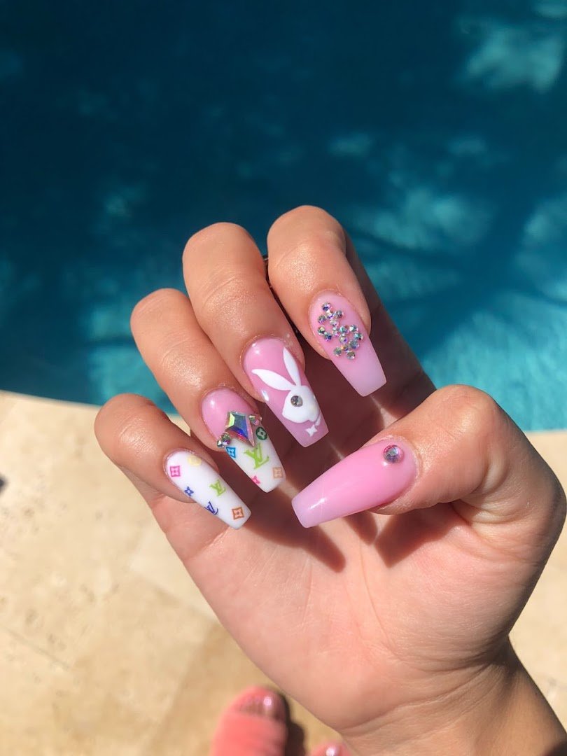 Nail tables lined up for manicures.